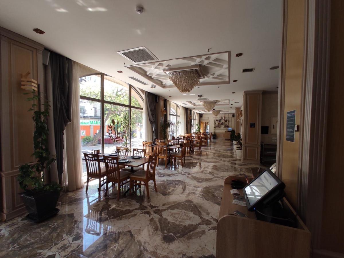 Golden City Hotel Bakú Exterior foto